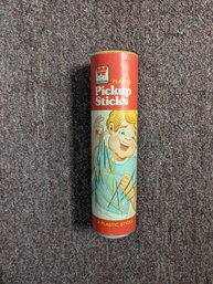 1975 Whitman Plastic Pickup Sticks