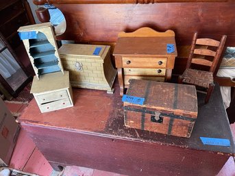 Five Pieces Of Antique/vintage Dollhouse Furniture Etc