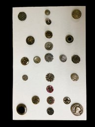 Vintage / Antique Buttons On Card D Metal Buttons