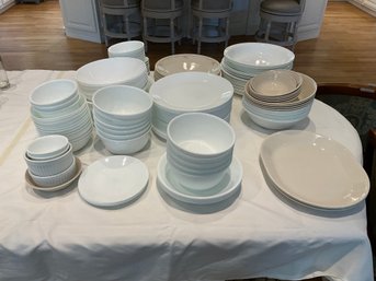 1F - Large Lot Of Corelle Dishware Plates And Bowls Like New