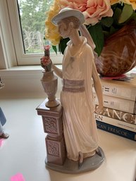 3C Lladro Figurine 5175 Grand Casino