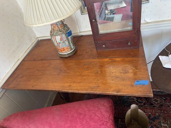 Country Antique Swing-Gate-leg Drop-Leaf Table