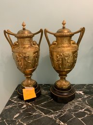 BB Pair Of Classical Style Decorative Heavy Metal Urns