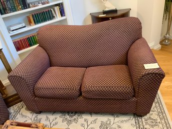 2E Burgundy Loveseat