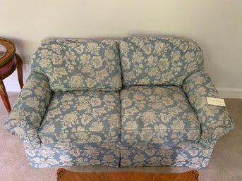 2C Blue And White Floral Couch Loveseat