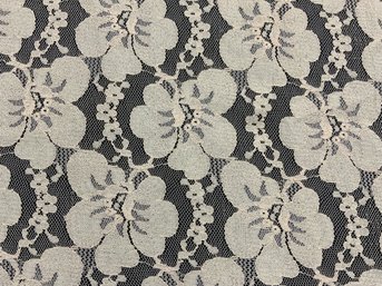 Vintage Or Antique Lace Floral Table Cloth 10 Feet By 5 Feet 6 Inches