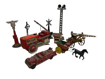 Lot Of Vintage 1940s And 50s Tin Litho Toys Marx Railroad Accessories Auburn Rubber Fire Truck Etc