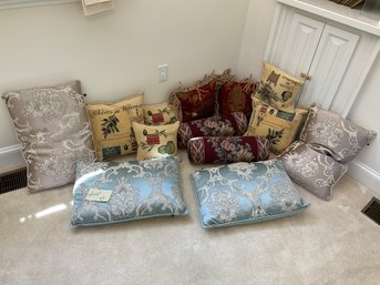 1i Large Lot Of Decorative Pillows