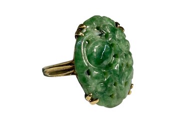 10K Vintage Carved Jade Ring