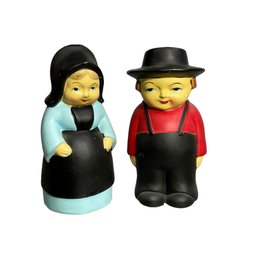 Vintage Pair Of Kitsch Salt And Pepper Shakers Set Amish Couple Made In Japan Chalkware For Brinns Pittsburgh