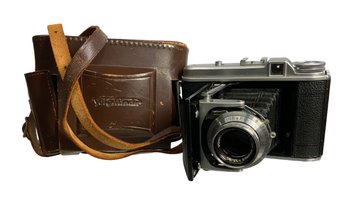 Vintage Voigtlander Perkeo II Camera With Leather Case