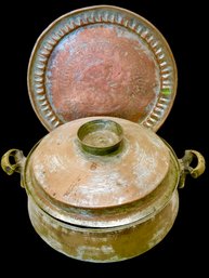 Big Metal Heavy Cooking Pot And Decorative Tray