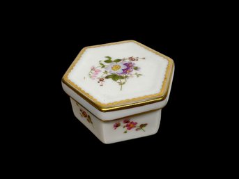 Porcelain Royal Crown Derby Small Pill Box