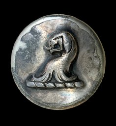 Antique English Horse Livery Hunting Button Silver Plated With Dogs Head Design