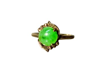 Vintage Jade And 10K Gold Ring
