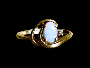 10K Mid Century Opal And Small Diamond Ring