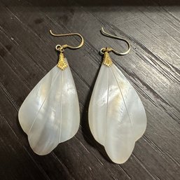Vintage Shell Style Gold Trim Earrings
