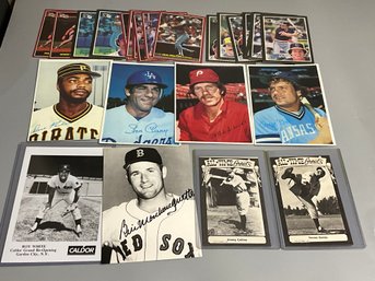 Mixed Vintage Baseball Card Lot