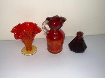 3 Pieces Of Vintage Red Glassware With Crackle Glass And Ruffled Hobnail