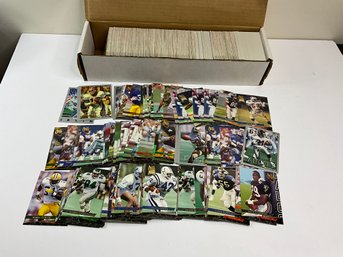 Box Of Mixed Football Cards Includes Jerome Bettis Rookie