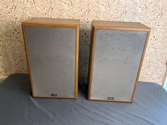 Pair Of Vintage Cambridge Soundworks Model Six Speakers