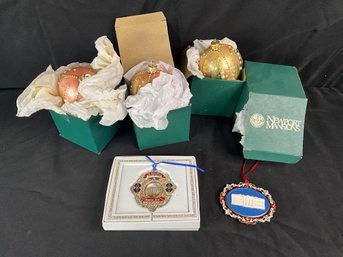 4 Newport Mansions Ornaments Plus 2 White House Ornaments