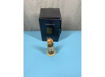 Two Hands One Treat Hummel Club Goebel Figurine With Box