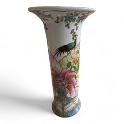 Tobacco Leaf Pattern Porcelain Vase, In The Style Of Mottahdeh, 20th Century