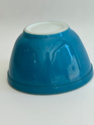 Pyrex Light Blue Mixing Bowl