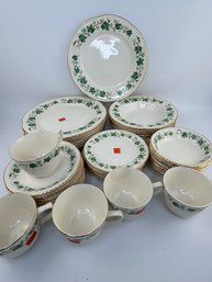 Vintage Homer Laughlin Ivy Dinnerware Set Of 39