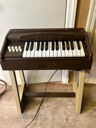 Estey Childrens Electric Toy Organ