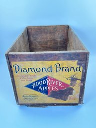 Vintage Diamond Brand Hood River Apples Crate