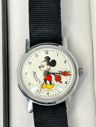 Vintage Mickey Mouse 17 Jewels Wrist Watch