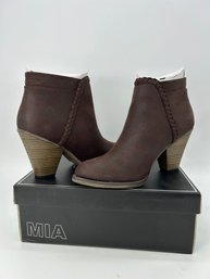 Mia Women's KORI Block Heel Bootie-Chocolate Brown Size 8.5M GG2115 New In Box