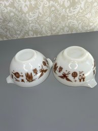 Matching Pair Pyrex Bowls # 441