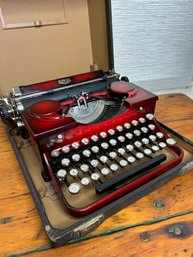 Rare Vintage RED Royal Manual Typewriter With Original Travel Case
