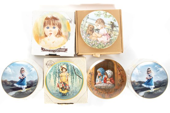 Mixed Decorative Collector's Plates