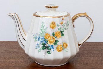 Sadler Fine English Yellow Roses Porcelain Teapot