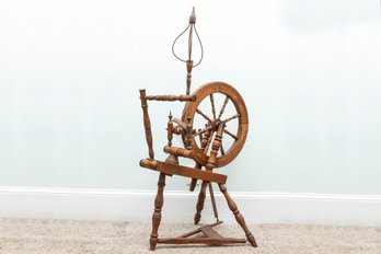 Antique Early 20th Century Spinning Wheel