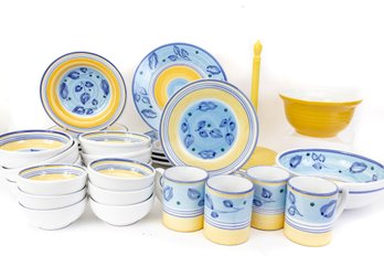 Caleca Italian Pottery Handpainted Dinnerware Set