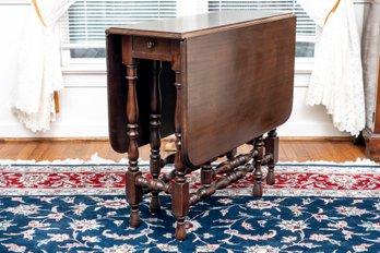 Elite Furniture Early 20th Century Mahogany Drop Leaf Gate Leg Table