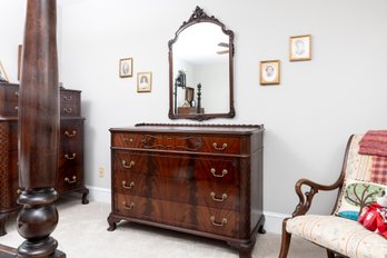 Antique Early 19th Century Georgian Flame Mohogany Dresser & Vanity Mirror