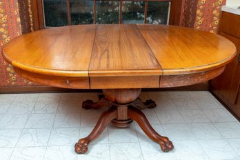 Oak Clawfoot Pedestal Dining Table