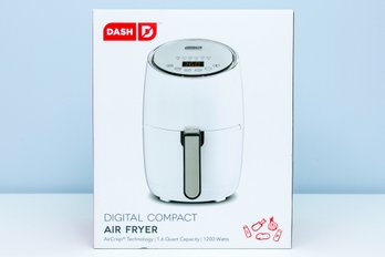 Dash 1.6 Quart Digital Compact Air Fryer