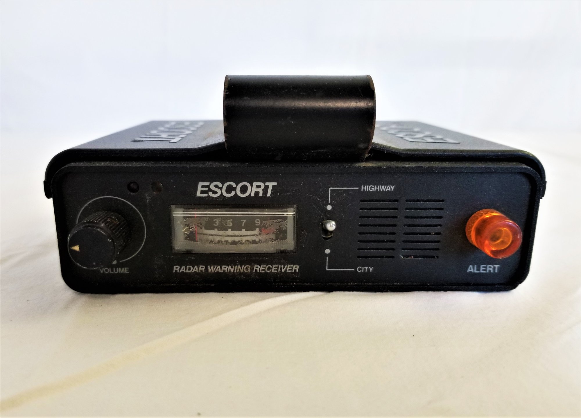 Vintage Escort Radar Detector By Cincinnati Microwave #1543378 |  Auctionninja.com