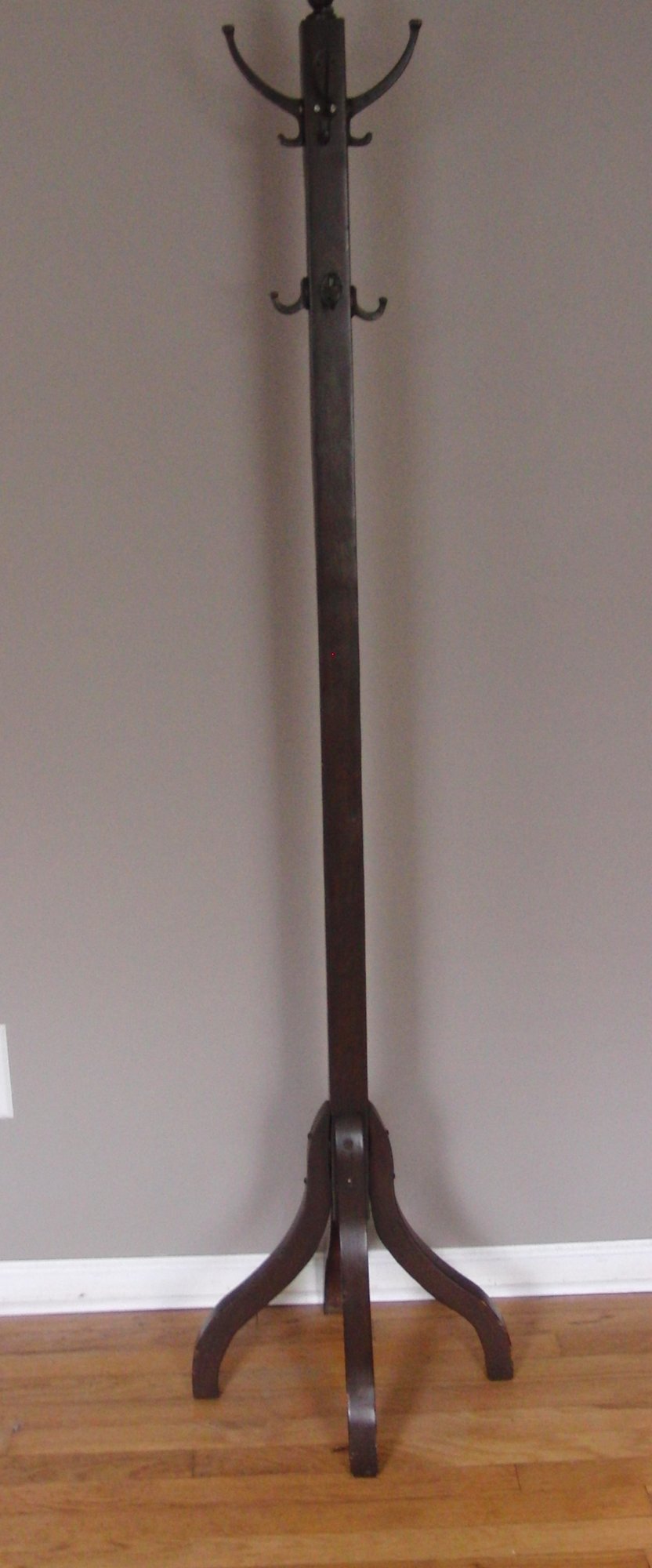 Antique Wood Coat Rack #1824156 | Auctionninja.com