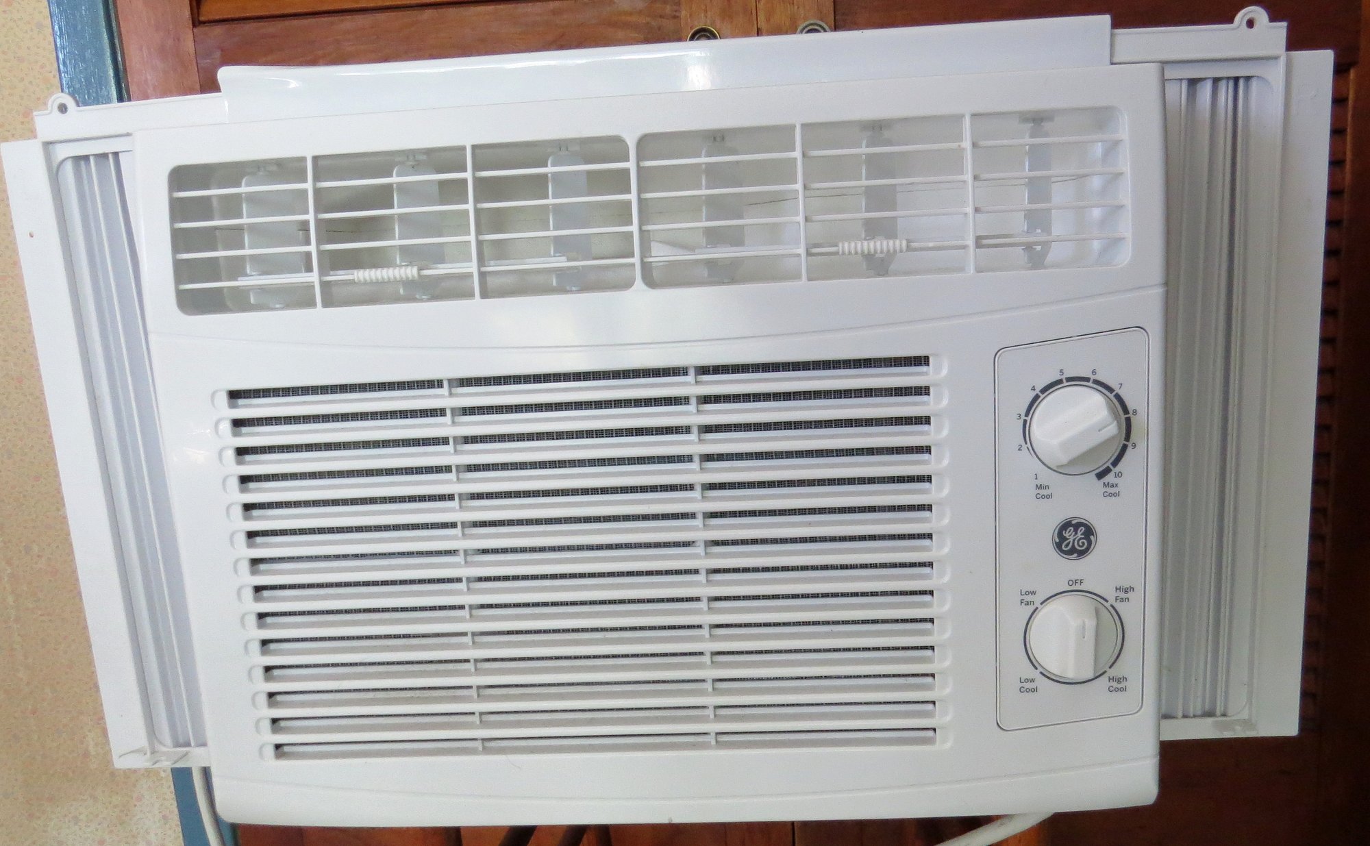 GE 5050 Btu Window Air Conditioner