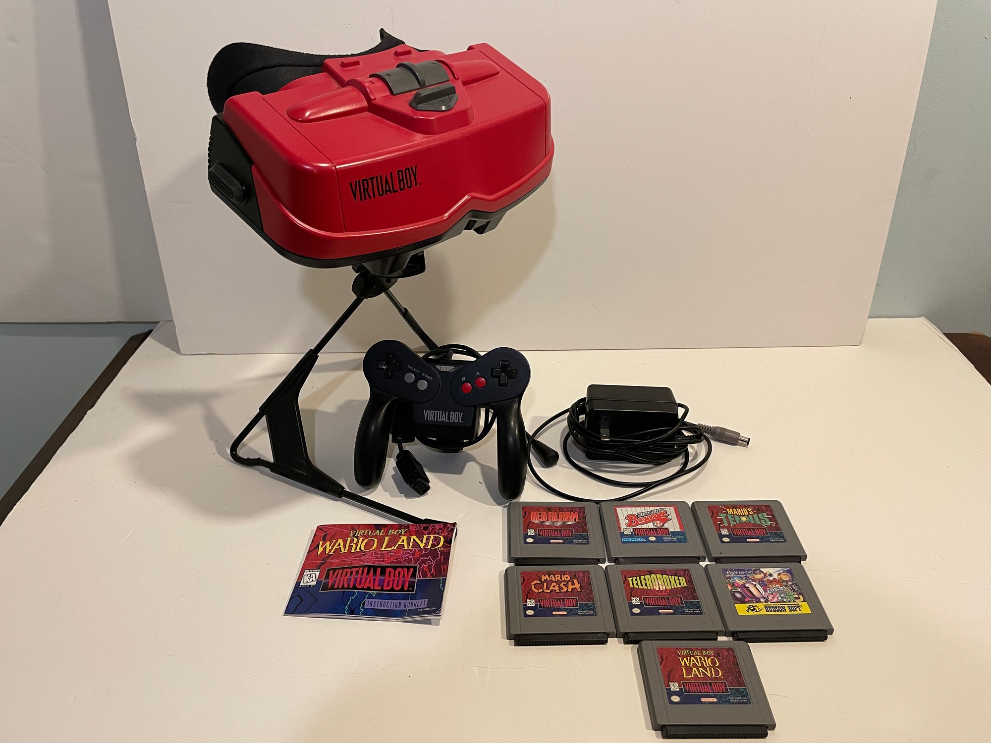 Nintendo Virtual Boy System With 7 Games. #1405173 | Auctionninja.com