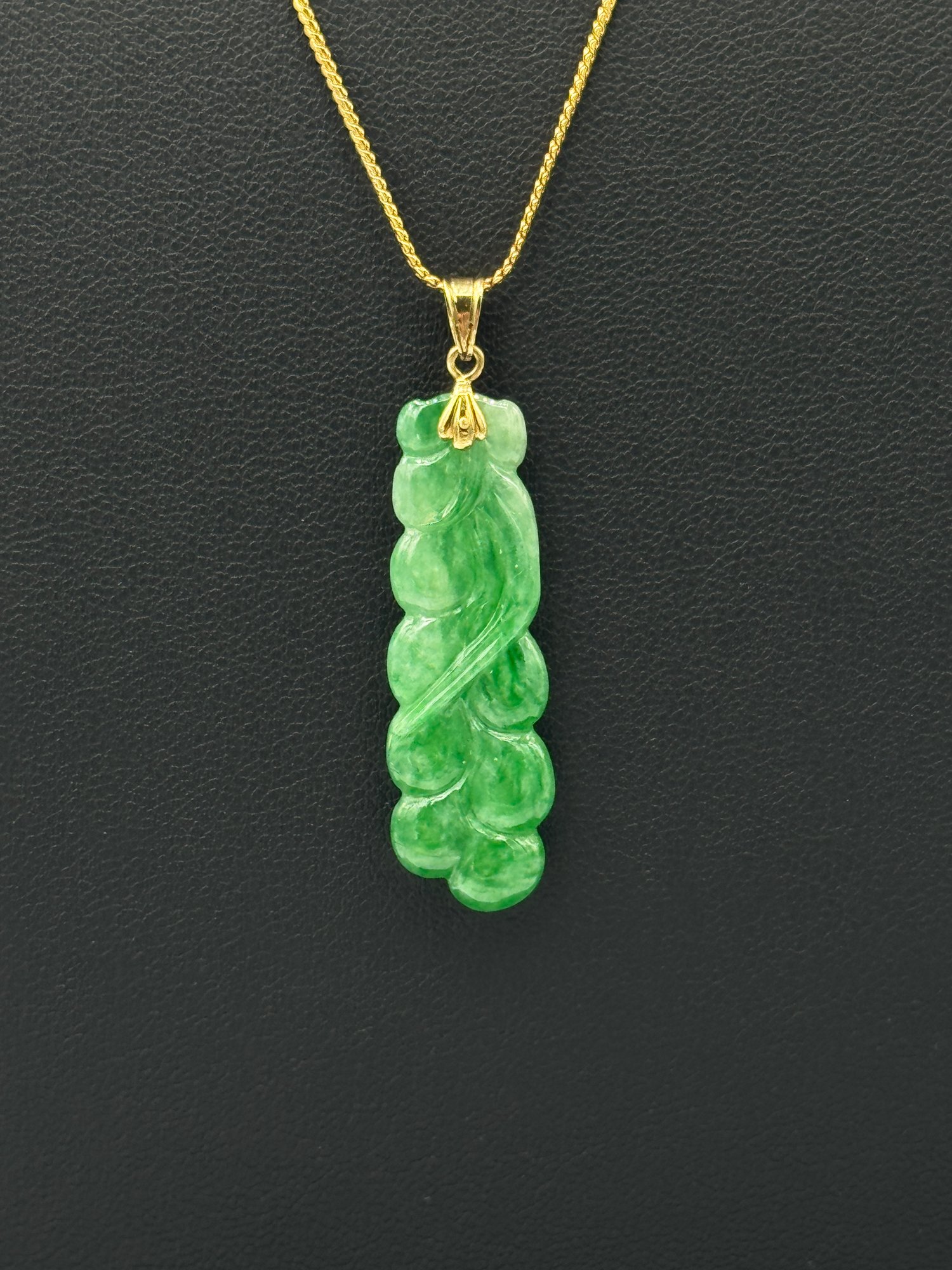 Antique Jade Pendant/ Necklace In 14k Yellow Gold #1829980 ...