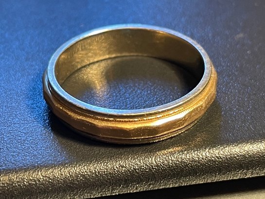 14k Gold Ring Size 10 - 7 Grams